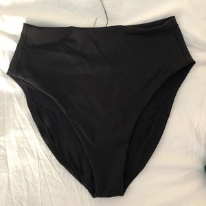 Left on Friday Hi Hi Bottom